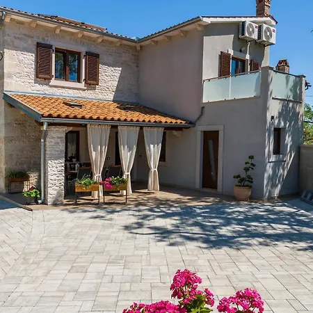 Perini Villa Šajini