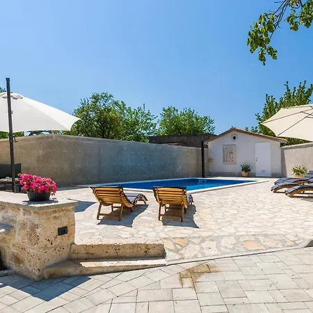 Villa Perini Šajini